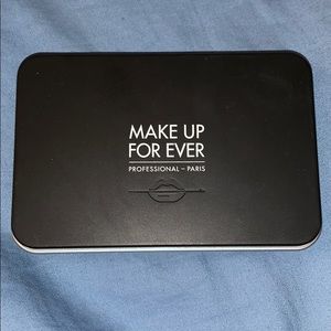Make Up For Ever Matte Velvet Skin Blurring Powder